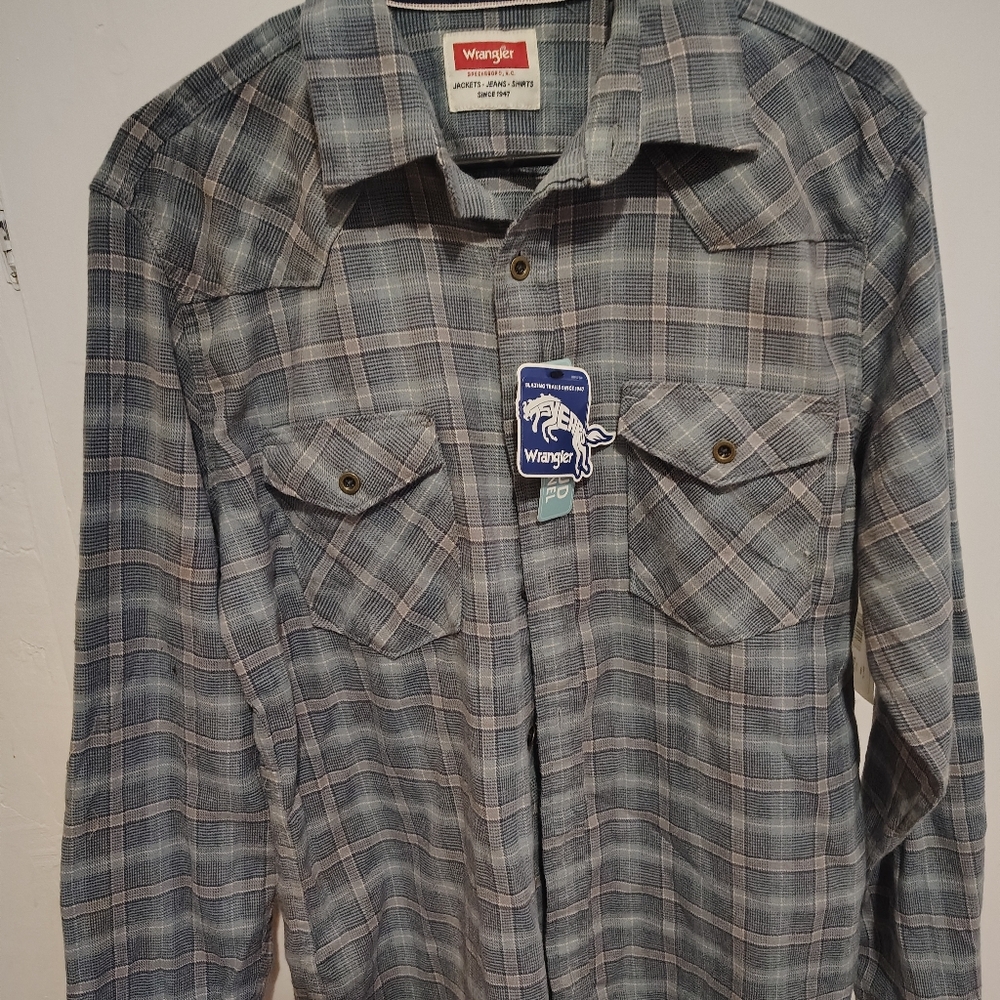 Men’s Wrangler Flannel Shirt Blue/Gray Plaid Size Medium